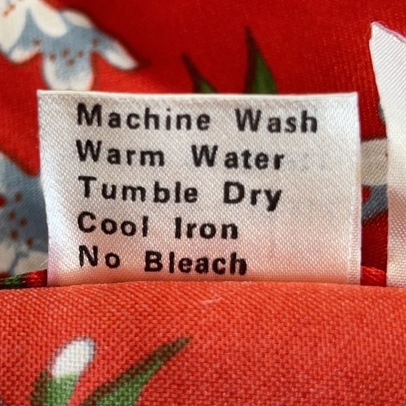 Kimono robe Rayon, red with flowers and wo… - Picture 8 of 8